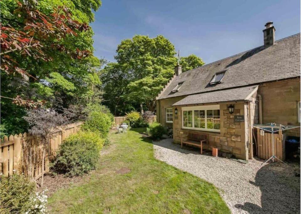 Charming 3/4 Bedroom Semi-Detached Cottage. Carberry Eksteriør billede