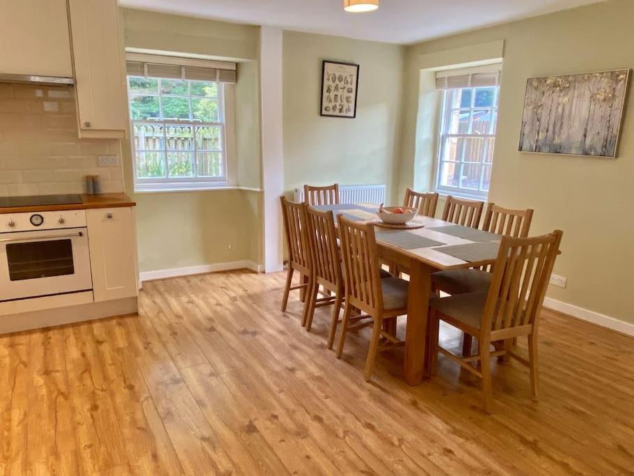 Charming 3/4 Bedroom Semi-Detached Cottage. Carberry Eksteriør billede